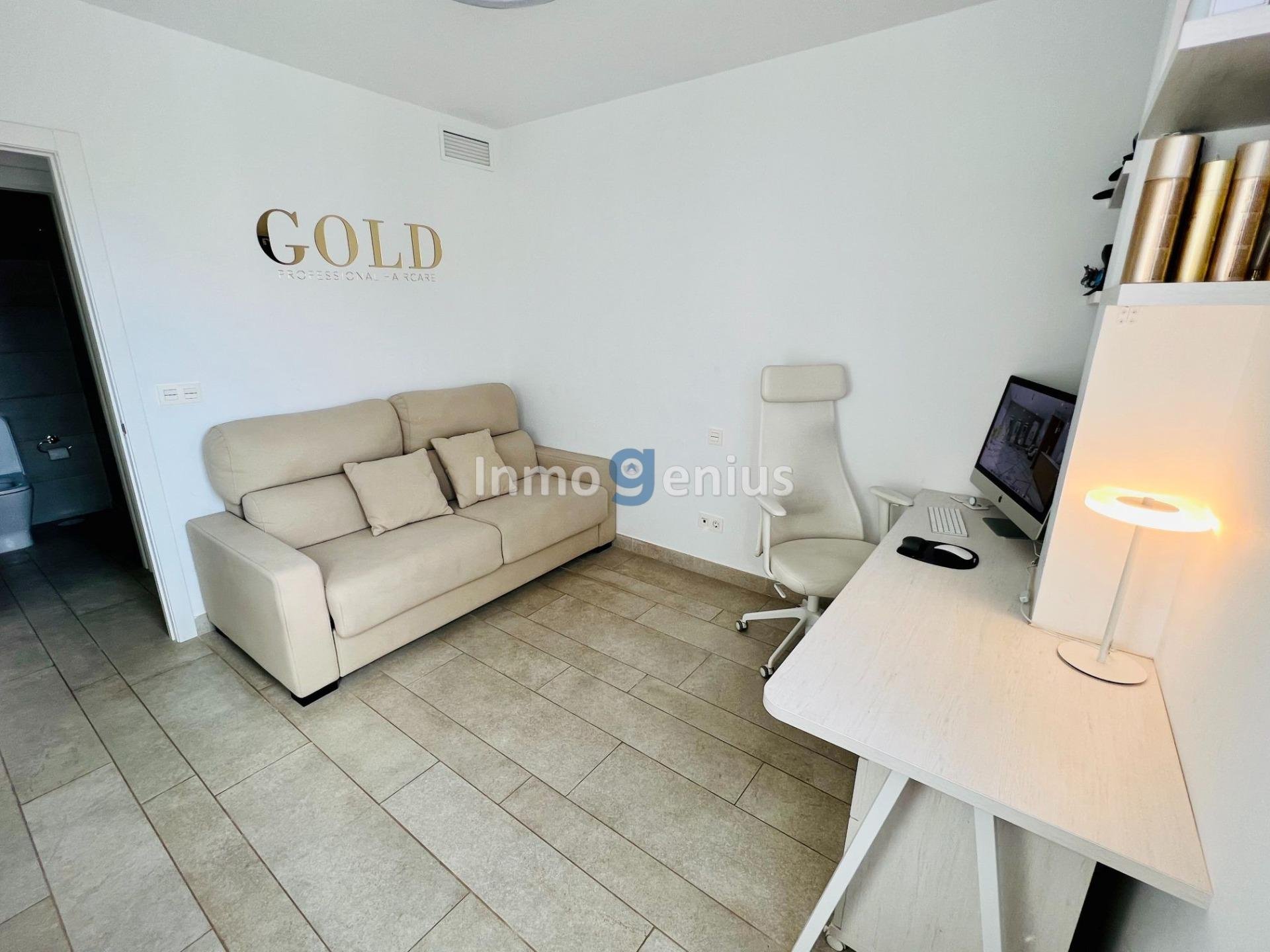 Penthouse in Alicante, Spain 3 bedrooms, 136 sq.m. No. 81575