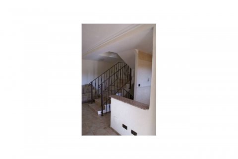 Duplex for sale Guardamar del Segura, Alicante, Spain 4 bedrooms, 100 sq.m. No. 119007 - photo 6