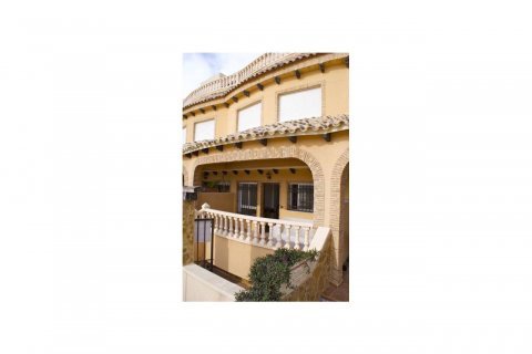 Duplex for sale Guardamar del Segura, Alicante, Spain 4 bedrooms, 100 sq.m. No. 119007 - photo 7