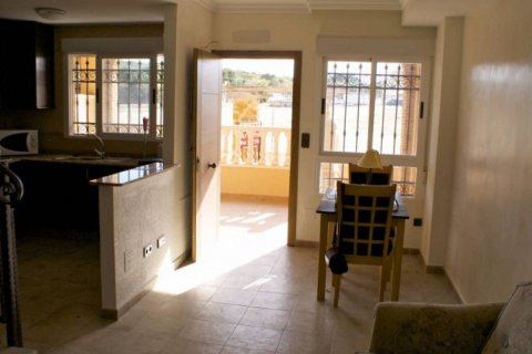 Duplex for sale Guardamar del Segura, Alicante, Spain 4 bedrooms, 100 sq.m. No. 119007 - photo 2