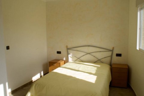 Duplex for sale Guardamar del Segura, Alicante, Spain 4 bedrooms, 100 sq.m. No. 119007 - photo 4