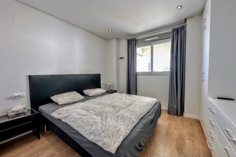 Apartment for sale La Zenia, Alicante, Spain 4 bedrooms, 175 sq.m. No. 118972 - photo 9