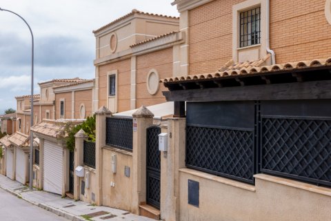 Townhouse for sale Malaga, Spain 4 bedrooms, 245 sq.m. No. 109768 - photo 10