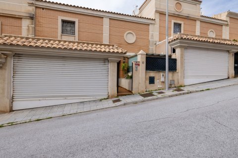 Townhouse for sale Malaga, Spain 4 bedrooms, 245 sq.m. No. 109768 - photo 6