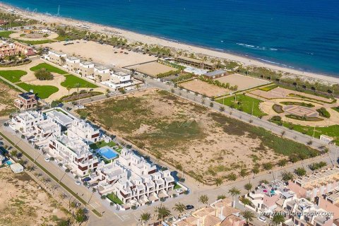 Casa adosada en venta Torre de la Horadada, Alicante, España 3 dormitorios, 99.38 m2 No. 108409 - foto 1
