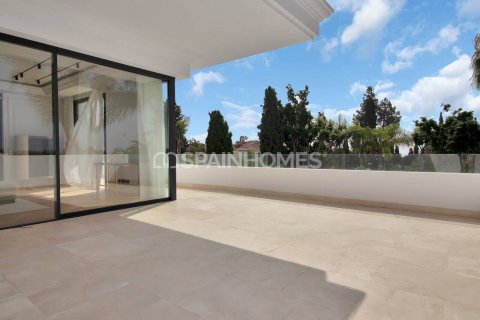Huvila myytävänä Marbella, Malaga, Espanja, 5 makuuhuonetta, 615 m2 No. 48474 - kuva 11