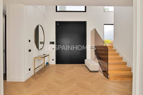 Huvila myytävänä Marbella, Malaga, Espanja, 5 makuuhuonetta, 615 m2 No. 48474 - kuva 27
