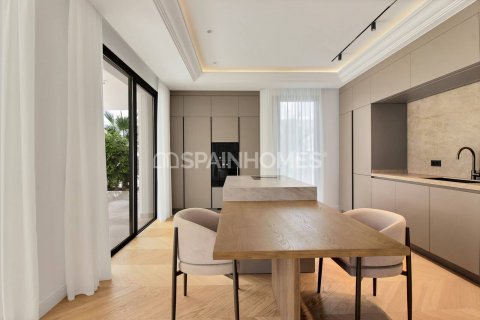 Huvila myytävänä Marbella, Malaga, Espanja, 5 makuuhuonetta, 615 m2 No. 48474 - kuva 24
