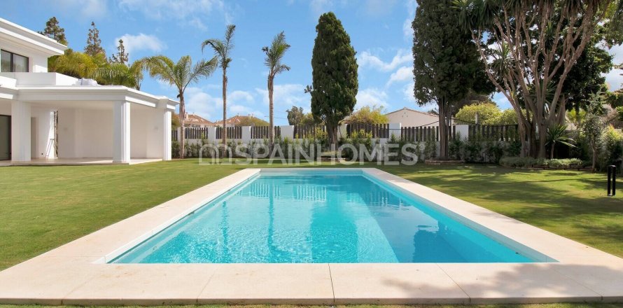 Huvila Marbella, Malaga, Espanja 5 makuuhuonetta, 615 m2 No. 48474