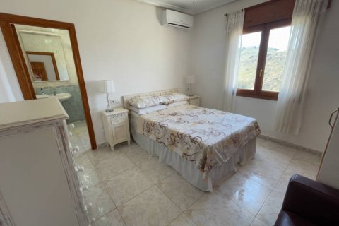 Продажа виллы в Сьюдад Кесада, Аликанте, Испания 5 спален, 265м2 №119011 - фото 19
