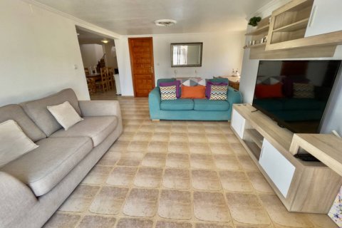 Продажа виллы в Сьюдад Кесада, Аликанте, Испания 5 спален, 265м2 №119011 - фото 6