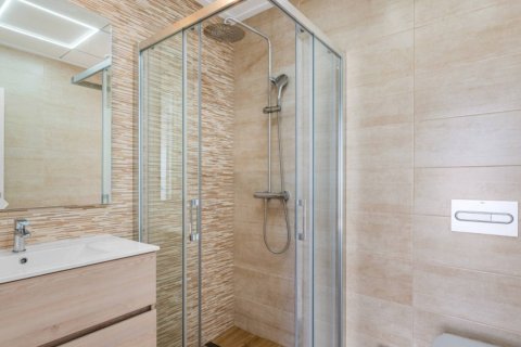 Villa for sale Ciudad Quesada, Alicante, Spain 3 bedrooms, 170 sq.m. No. 119015 - photo 9