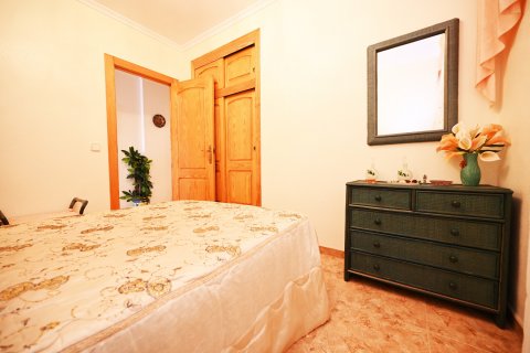 Huoneisto myytävänä Torrevieja, Alicante, Espanja, 3 makuuhuonetta, 115 m2 No. 119021 - kuva 25