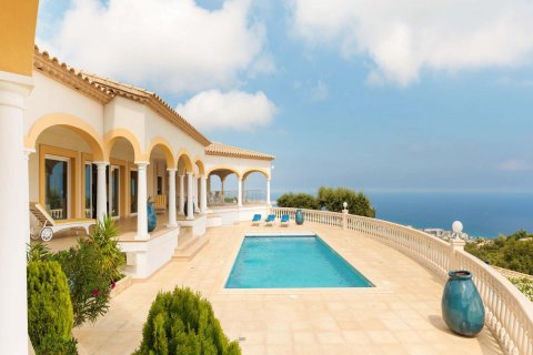 House for sale Platja D'aro, Girona, Spain 6 bedrooms, 717 sq.m. No. 22904 - photo 2