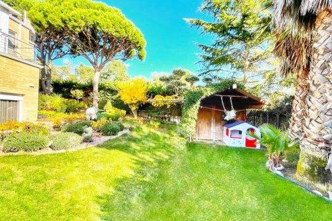 House for sale Lloret de Mar, Girona, Spain 4 bedrooms, 340 sq.m. No. 93254 - photo 12