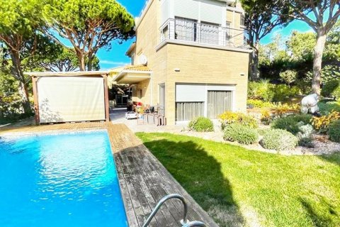 House for sale Lloret de Mar, Girona, Spain 4 bedrooms, 340 sq.m. No. 93254 - photo 4