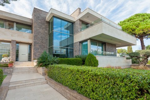 House for sale Platja D'aro, Girona, Spain 4 bedrooms, 875 sq.m. No. 22444 - photo 1
