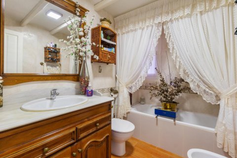 Продажа дома в Гуардамар-дель-Сегура, Аликанте, Испания 4 спальни, 150м2 №109073 - фото 8