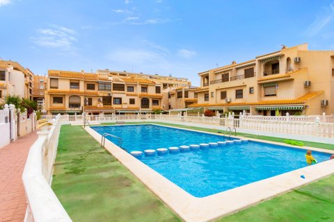 Продажа дома в Гуардамар-дель-Сегура, Аликанте, Испания 4 спальни, 150м2 №109073 - фото 25