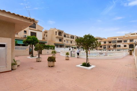 Продажа дома в Гуардамар-дель-Сегура, Аликанте, Испания 4 спальни, 150м2 №109073 - фото 24