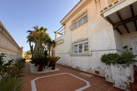Villa en venta La Manga del Mar Menor, Murcia, España 5 dormitorios, 637 m2 No. 115555 - foto 8