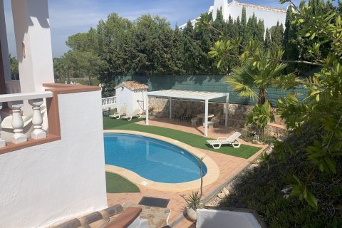 Villa for sale Alicante, Spain 4 bedrooms, 156 sq.m. No. 115509 - photo 4