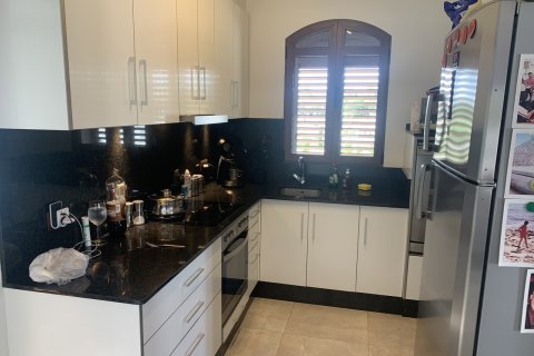 Villa for sale Alicante, Spain 4 bedrooms, 156 sq.m. No. 115509 - photo 9