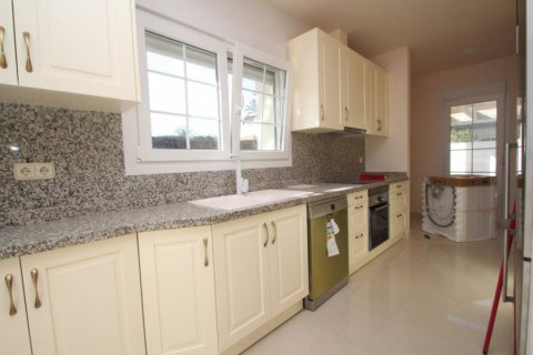 Продажа виллы Аликанте, Испания 4 спальни, 250м2 №115501 - фото 4