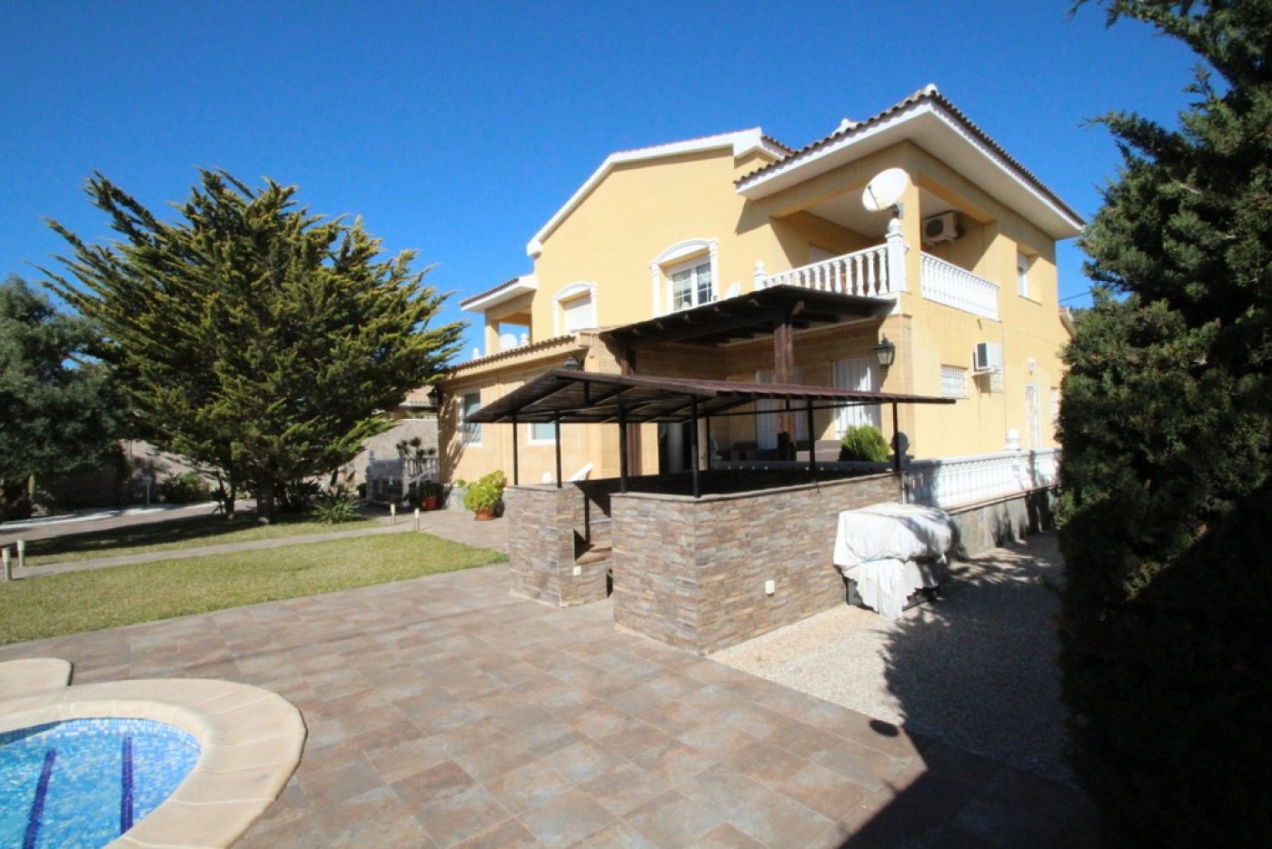 Huvila Alicante, Espanja 5 makuuhuonetta, 440 m2 No. 115502