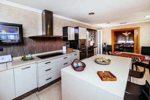 Продажа виллы Лос Монтесинос, Аликанте, Испания 4 спальни, 300м2 №115580 - фото 11
