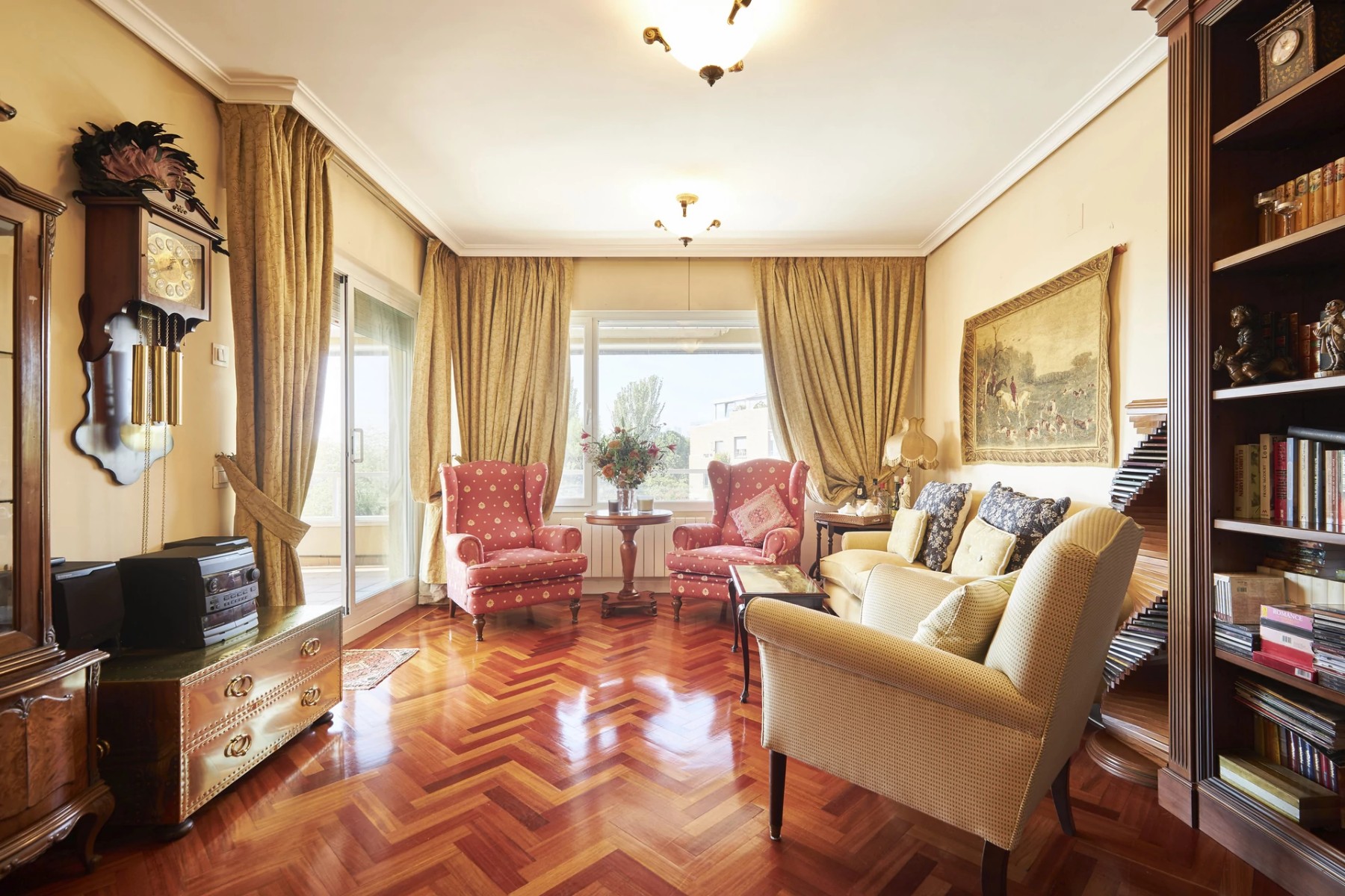 Duplex in Madrid, Spain 4 bedrooms, 180 sq.m. No. 90588