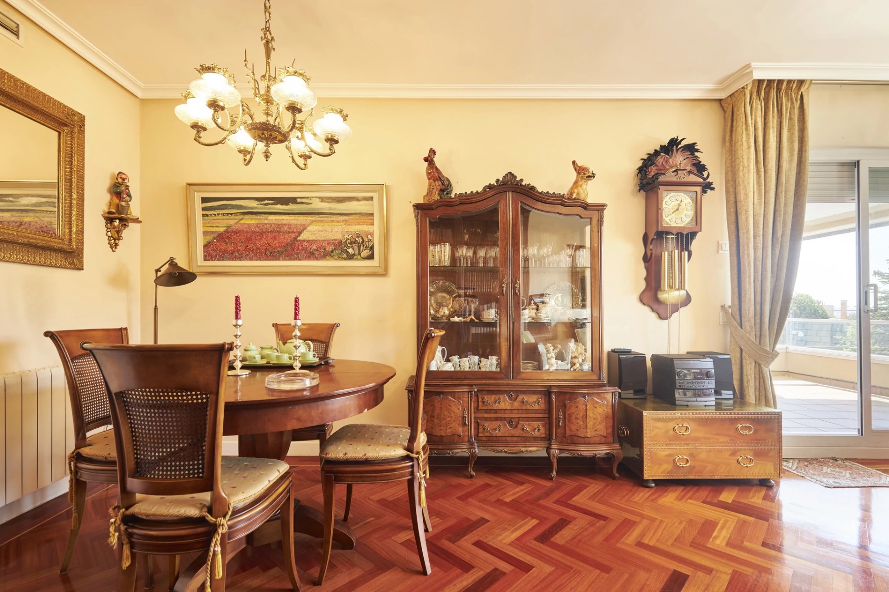 Duplex in Madrid, Spain 4 bedrooms, 180 sq.m. No. 90588