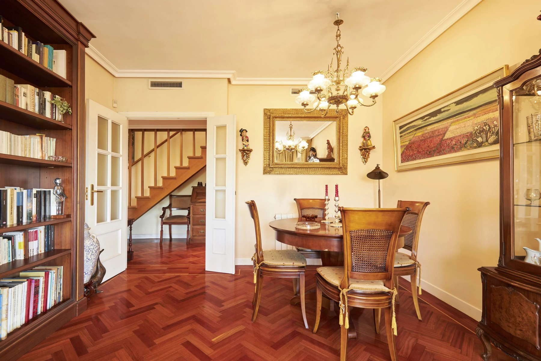 Duplex in Madrid, Spain 4 bedrooms, 180 sq.m. No. 90588