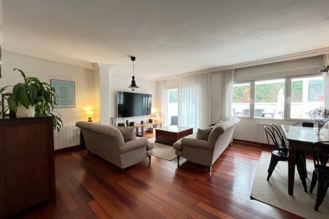 Paritalo myytävänä Madrid, Espanja, 4 makuuhuonetta,  No. 90587 - kuva 3
