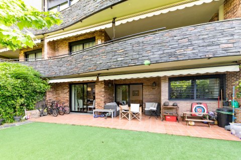 Dvīņu māja pārdošanā Madrid, Spānijā 4 istabas, 179 m2 Nr. 90586 - attēls 1