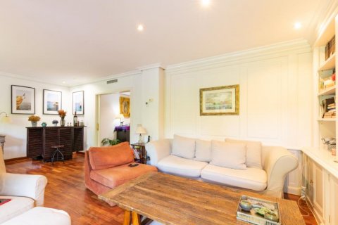 Dvīņu māja pārdošanā Madrid, Spānijā 4 istabas, 179 m2 Nr. 90586 - attēls 5