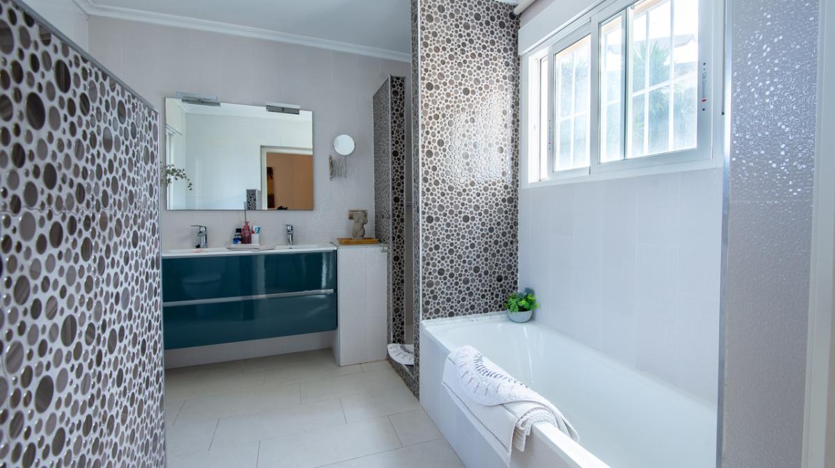 Huvila Algorfa, Alicante, Espanja 4 makuuhuonetta, 490 m2 No. 83884