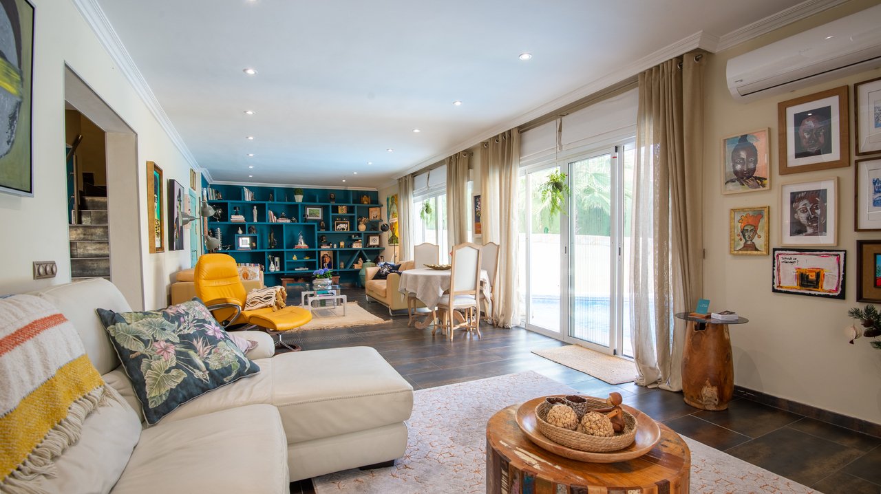 Huvila Algorfa, Alicante, Espanja 4 makuuhuonetta, 490 m2 No. 83884