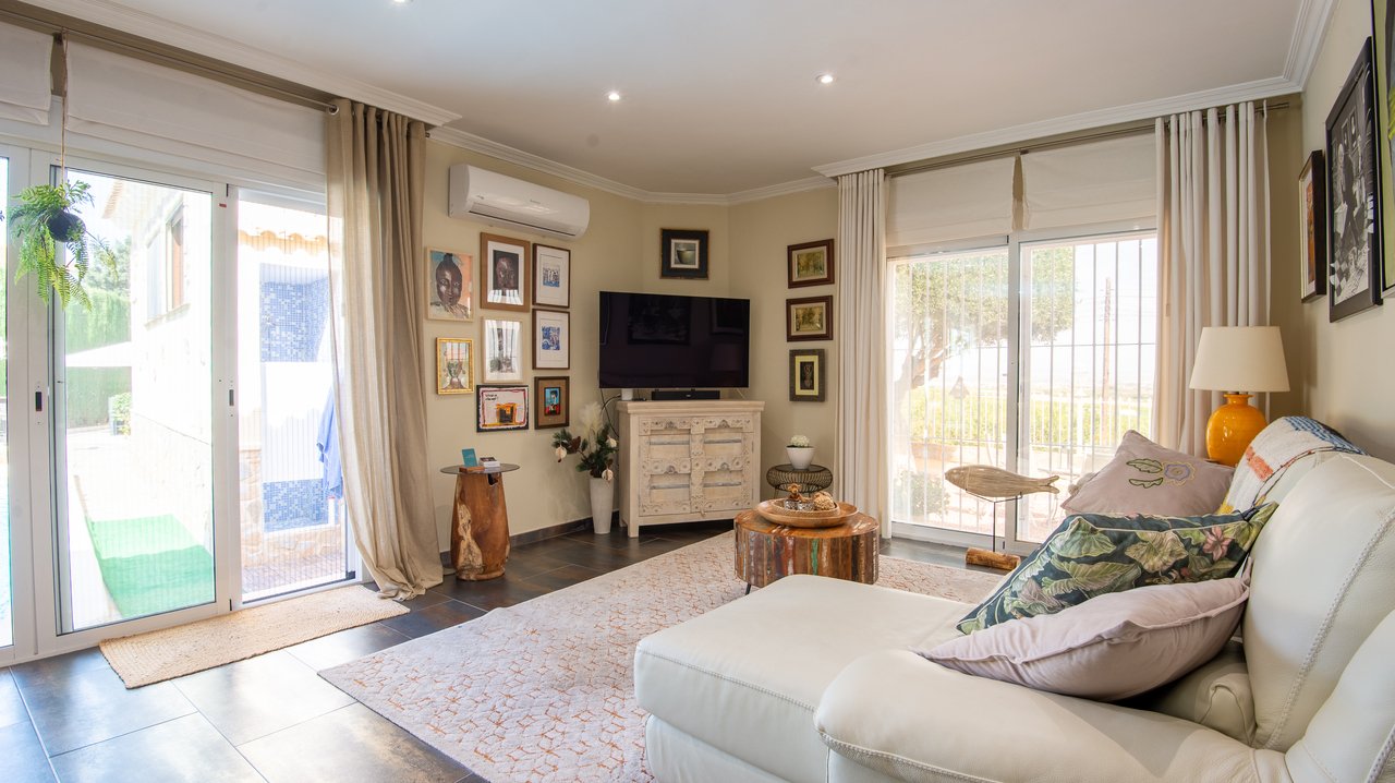 Huvila Algorfa, Alicante, Espanja 4 makuuhuonetta, 490 m2 No. 83884