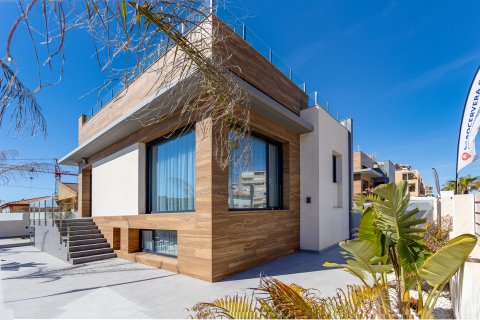 Villa pārdošanā La Mata, Alicante, Spānijā 4 istabas, 210 m2 Nr. 110038 - attēls 3