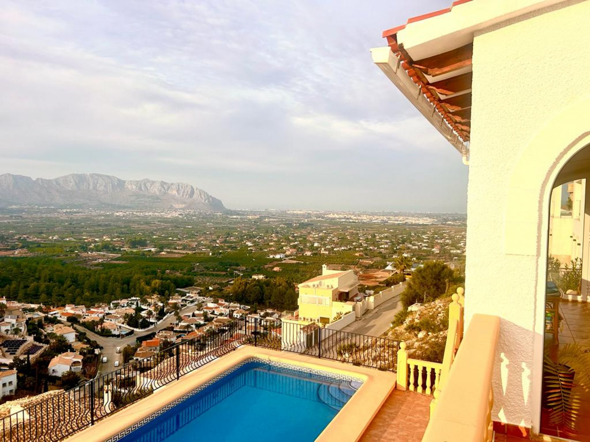 Huvila Pedreguer, Alicante, Espanja 3 makuuhuonetta, 207 m2 No. 90716