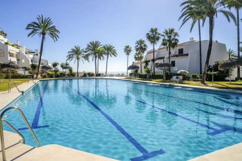 Villetta a schiera in vendita Marbella, Malaga, Spagna 4 camere da letto, 215 mq. N° 108161 - foto 3