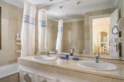 Villetta a schiera in vendita Marbella, Malaga, Spagna 4 camere da letto, 215 mq. N° 108161 - foto 18