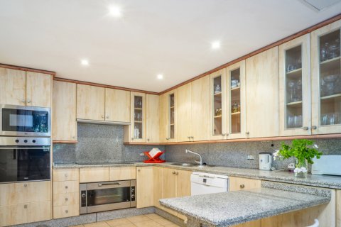 Villetta a schiera in vendita Marbella, Malaga, Spagna 4 camere da letto, 215 mq. N° 108161 - foto 12