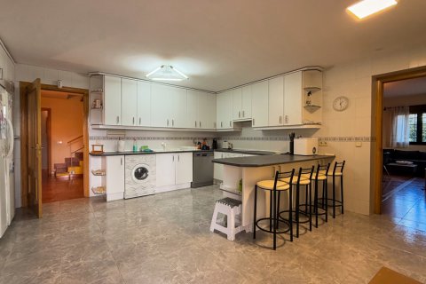 Villa in vendita Galapagar, Madrid, Spagna 6 camere da letto, 296.3 mq. N° 108162 - foto 12