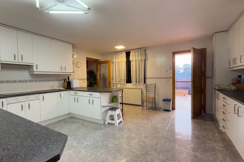 Villa in vendita Galapagar, Madrid, Spagna 6 camere da letto, 296.3 mq. N° 108162 - foto 11