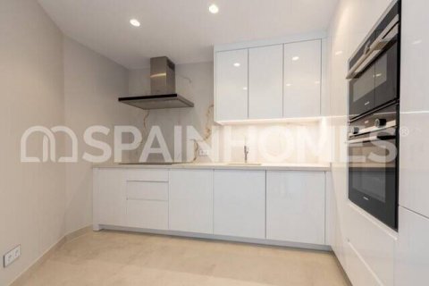 Appartamento in vendita Benidorm, Alicante, Spagna 4 camere da letto, 150 mq. N° 97008 - foto 12