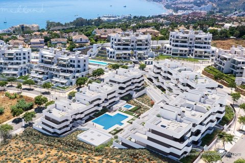 Apartment for sale Estepona, Malaga, Spain 2 bedrooms, 134.63 sq.m. No. 108458 - photo 1