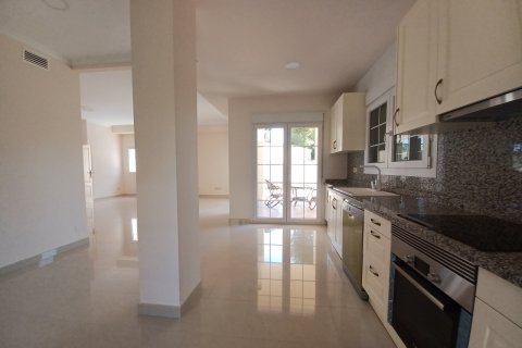 Продажа виллы Аликанте, Испания 4 спальни, 250м2 №115981 - фото 15