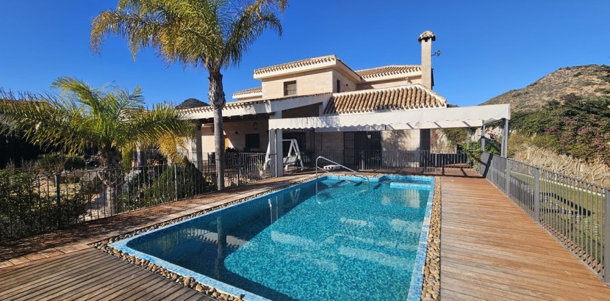 Villa La Manga del Mar Menor, Murcia, Spain 5 bedrooms, 800 sq.m. No. 115976